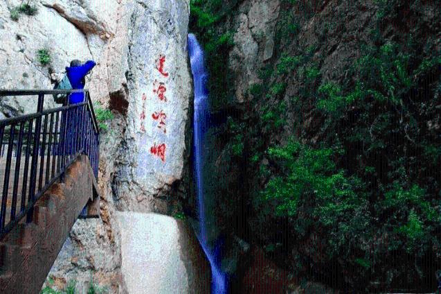 A股短剧概念逆势走强 中文在线大涨15%